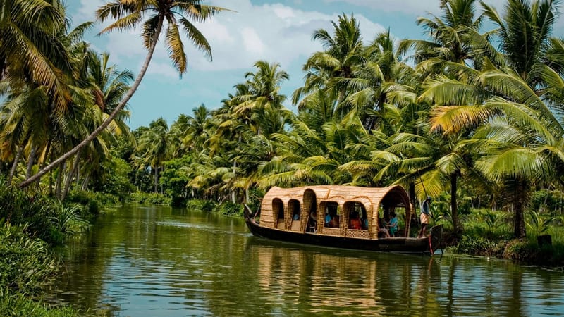 Munnar Tour Package